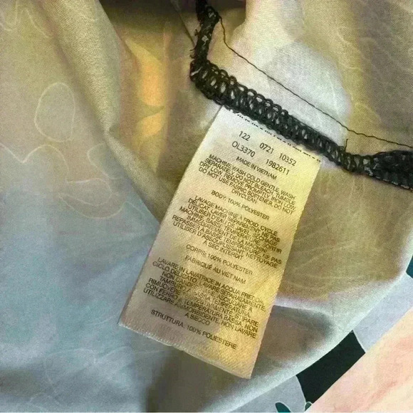 💙2/40 Mountain Hardwear  Shade Light Short Sleeve Shirt - women’s XL - Picture 8 of 9